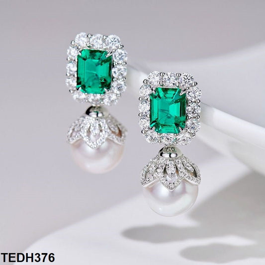 TEDH376 KRL Pearl Drop Earrings Pair